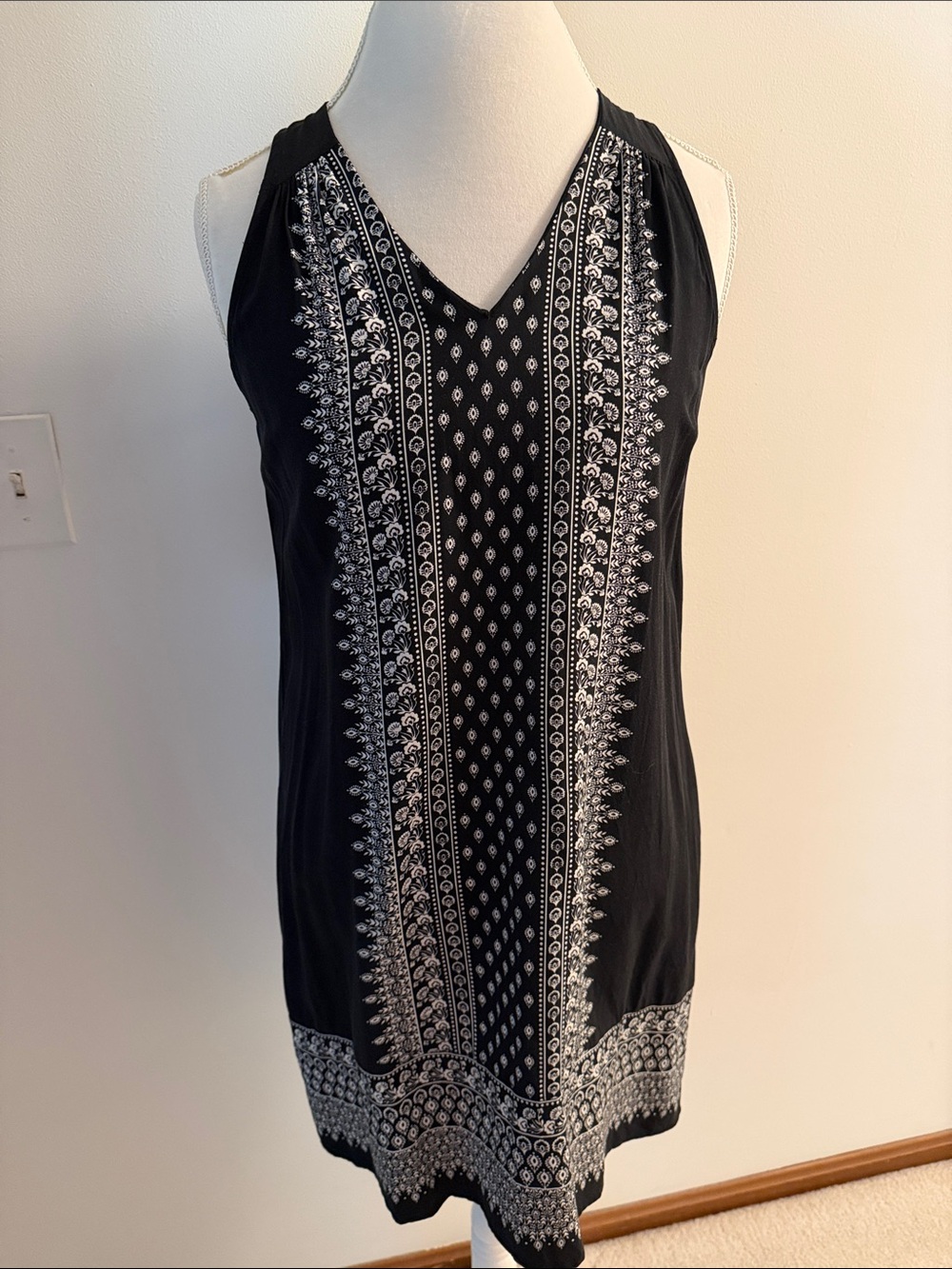 Old Navy black shift dress Sz Med